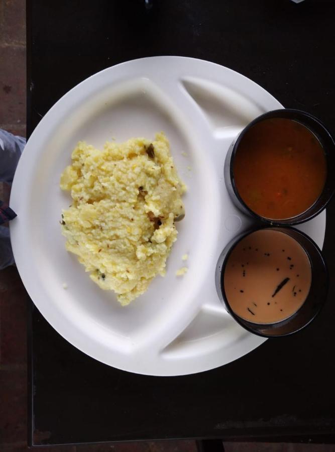 Convastay Gajel- Near Apollo Greams Road Apartment *